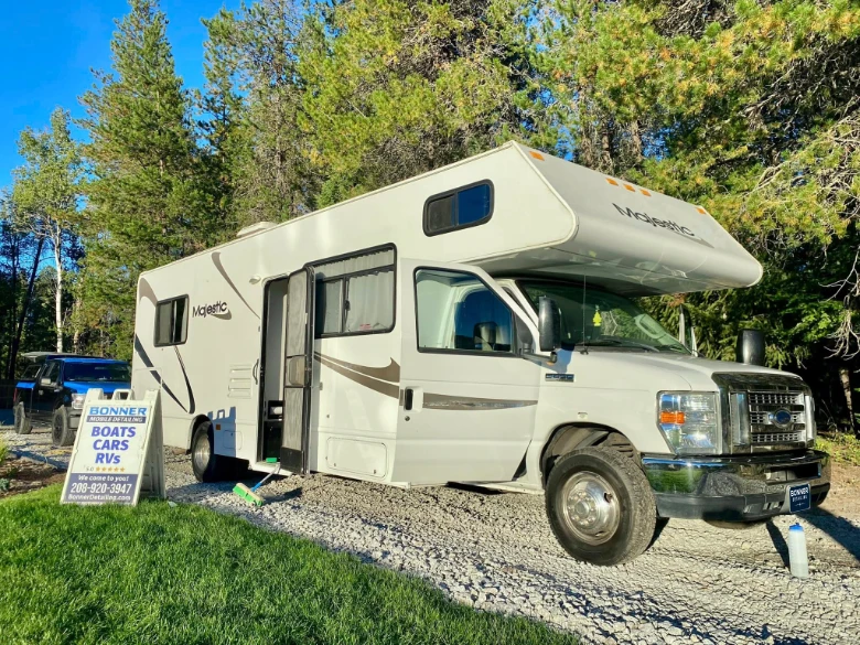 Clean RV detailed by Bonner Mobile Detailing