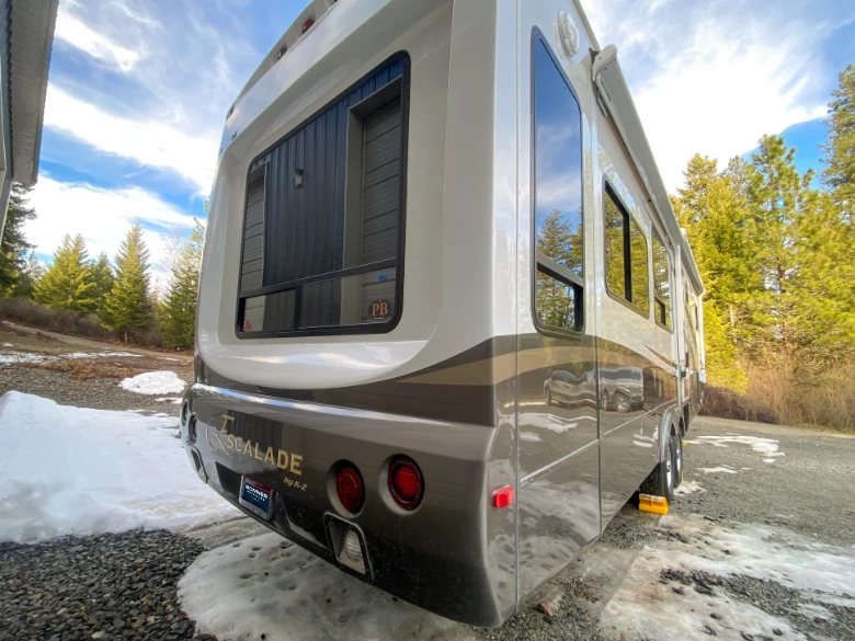 Winterized Fifth Wheel RV
