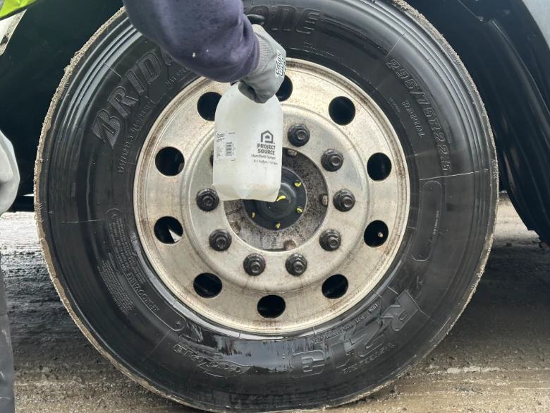 semi wheel before cleaning